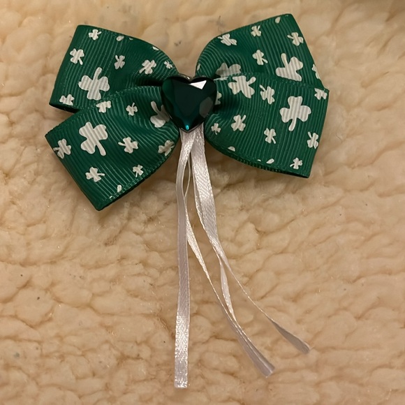 Green & White Irish Brooch - Picture 12 of 17